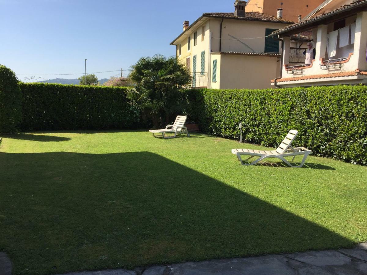Villa Lorenzo Primo Piano Camaiore Luaran gambar